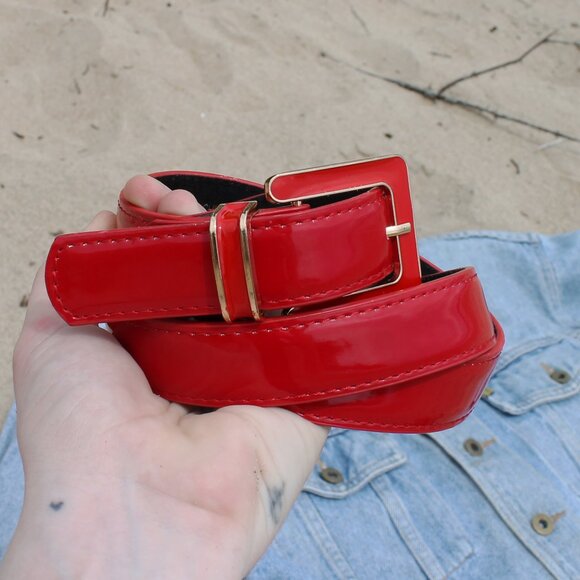 Y2K Jessica (Sears) Red Patent Leather/Gold Belt Large - Picture 2 of 5